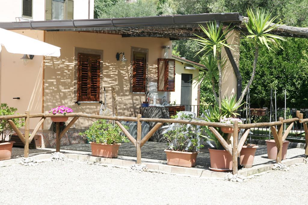 Casa Vacanze Rosy "Nel Verde" Palinuro Chambre photo